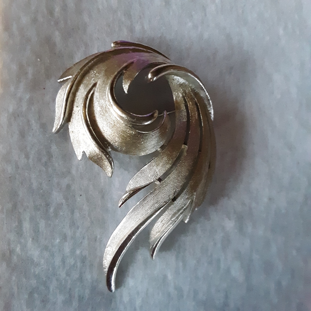 Trifari brooch - Picture 2 of 4